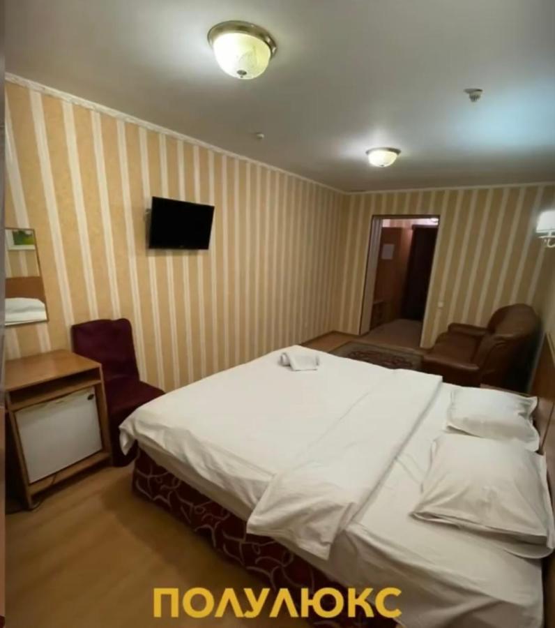 Zhassybi Hotel Astana Buitenkant foto