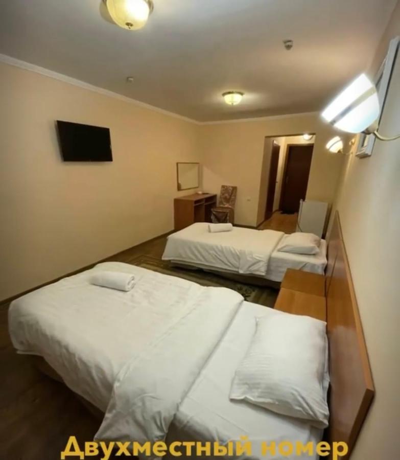 Zhassybi Hotel Astana Buitenkant foto