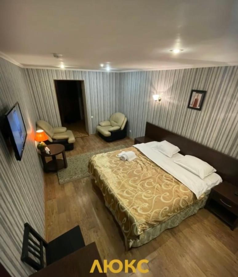 Zhassybi Hotel Astana Buitenkant foto