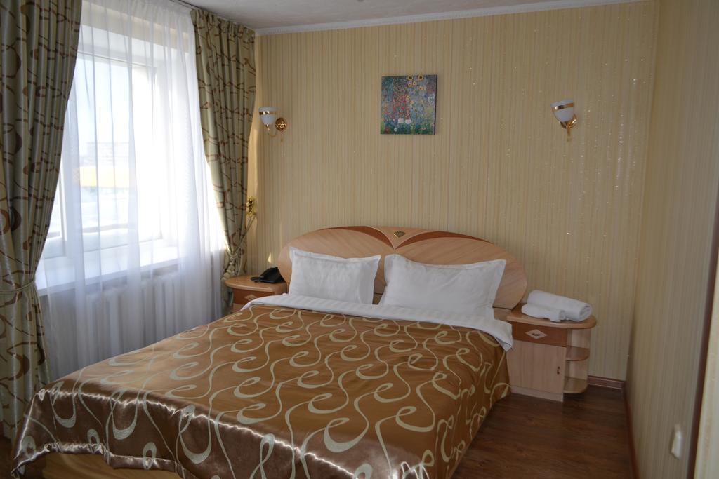 Zhassybi Hotel Astana Buitenkant foto