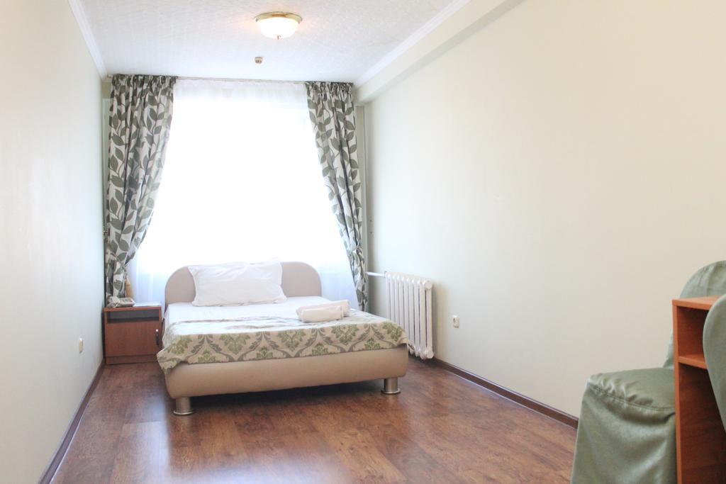Zhassybi Hotel Astana Buitenkant foto