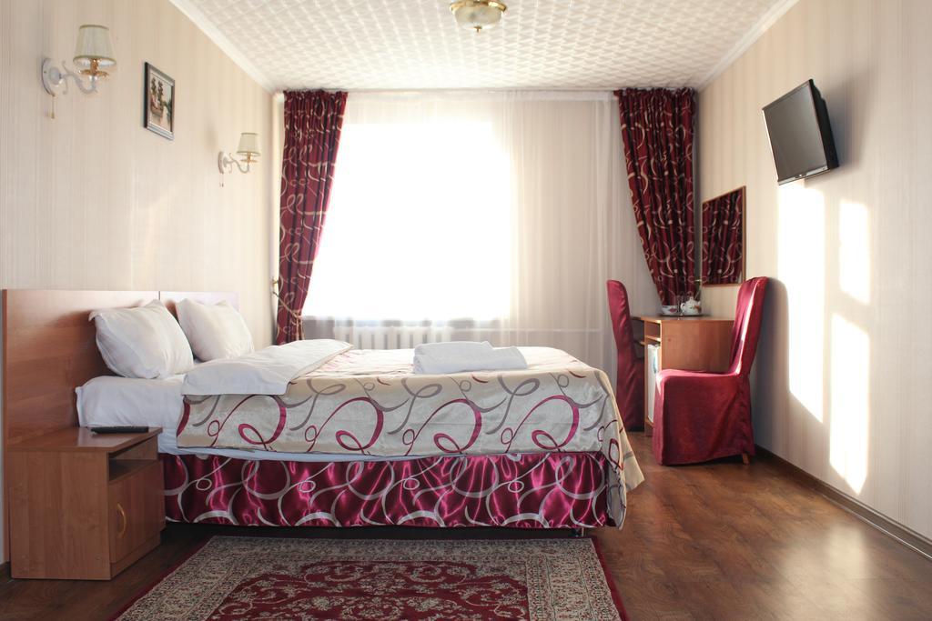 Zhassybi Hotel Astana Buitenkant foto